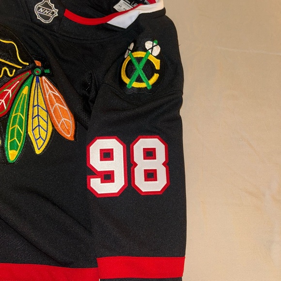 NHL Blackhawks Jersey - Picture 2 of 7